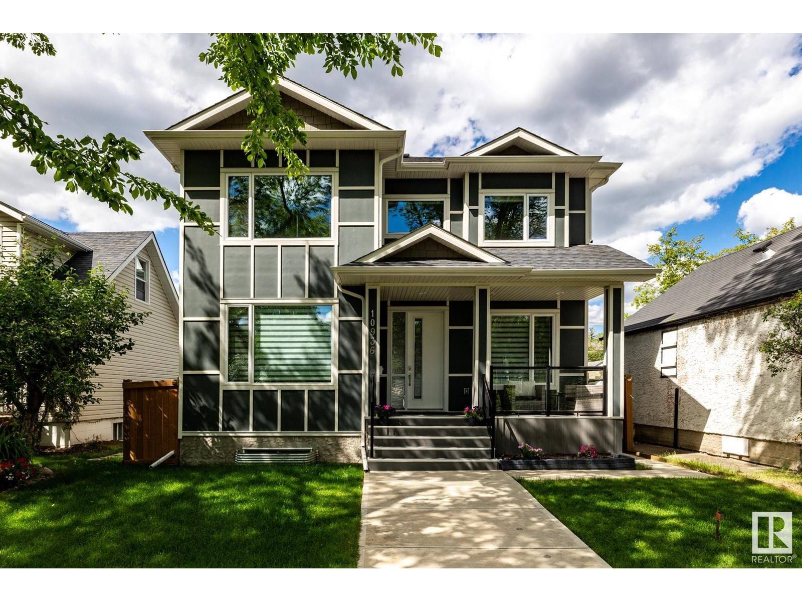 10936 71 AV NW, Edmonton, AB T6G0A1