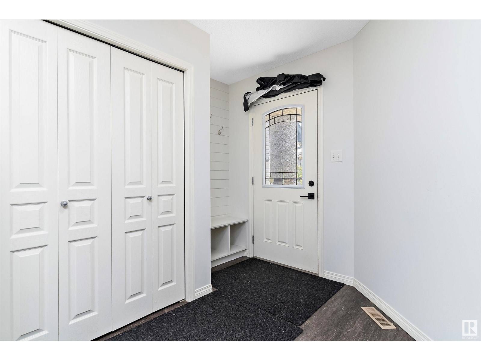 Edmonton, AB T5Z3R7,17135 38 ST NW