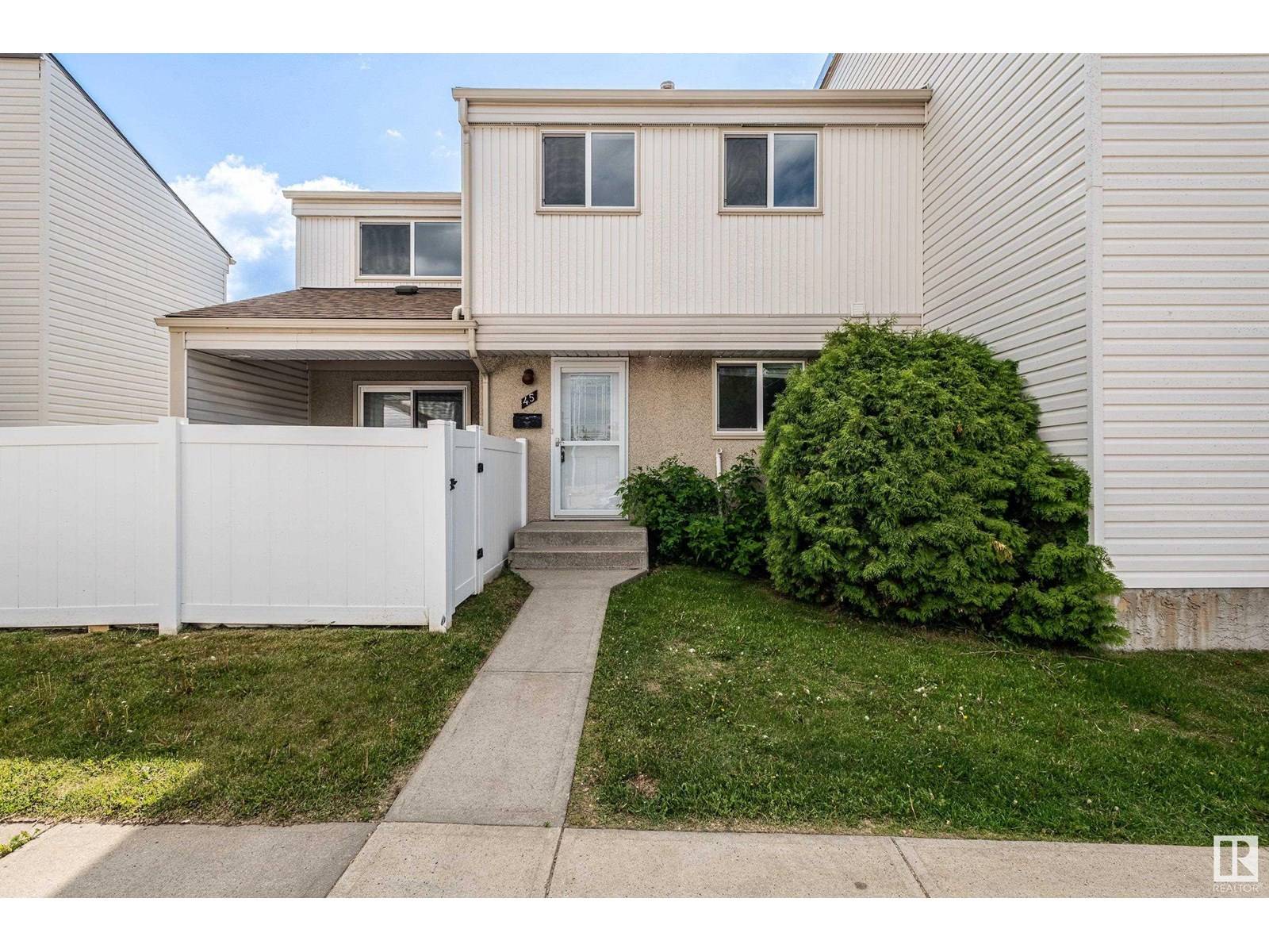 45 WOODVALE VG NW, Edmonton, AB T6L1W4