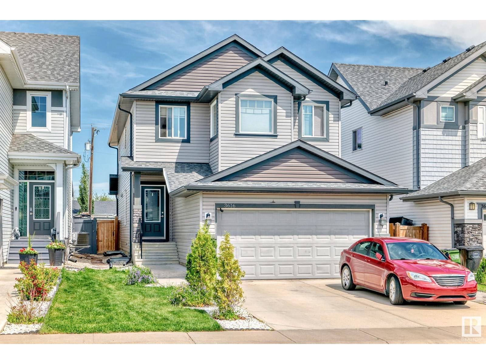 Edmonton, AB T5Y0X8,3616 168 AV NW