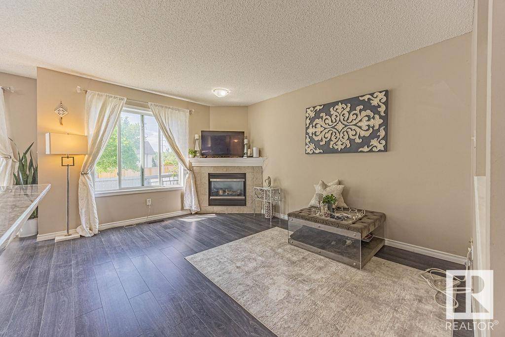 Edmonton, AB T6T1X8,#11 4350 23 ST NW