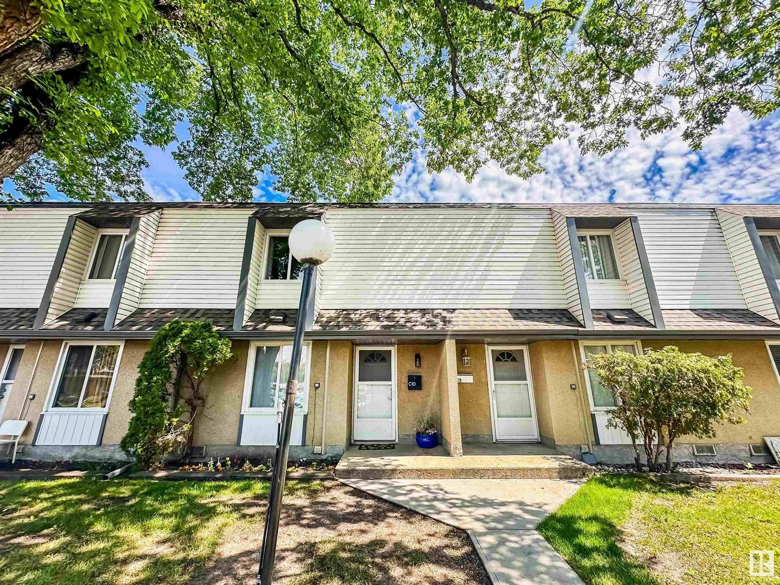 Edmonton, AB T6J2L3,#C10 1 GARDEN GV NW