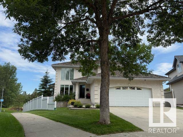 Edmonton, AB T5T5X5,227 ORMSBY RD E NW