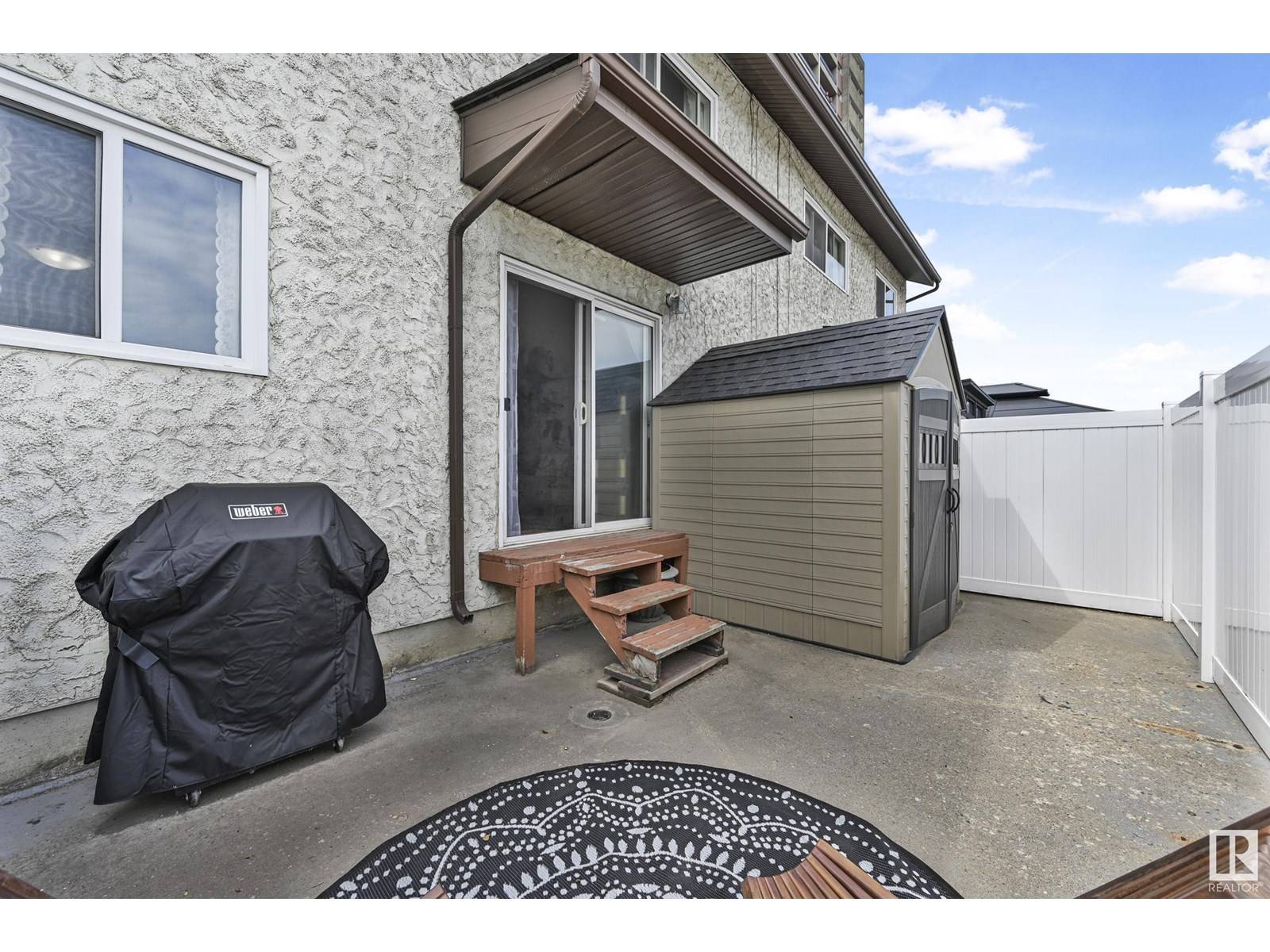 Edmonton, AB T5R5X3,MEADOWLARK VG NW