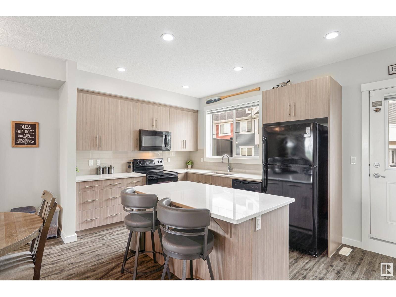 Fort Saskatchewan, AB T8L0V8,#304 8530 94 ST
