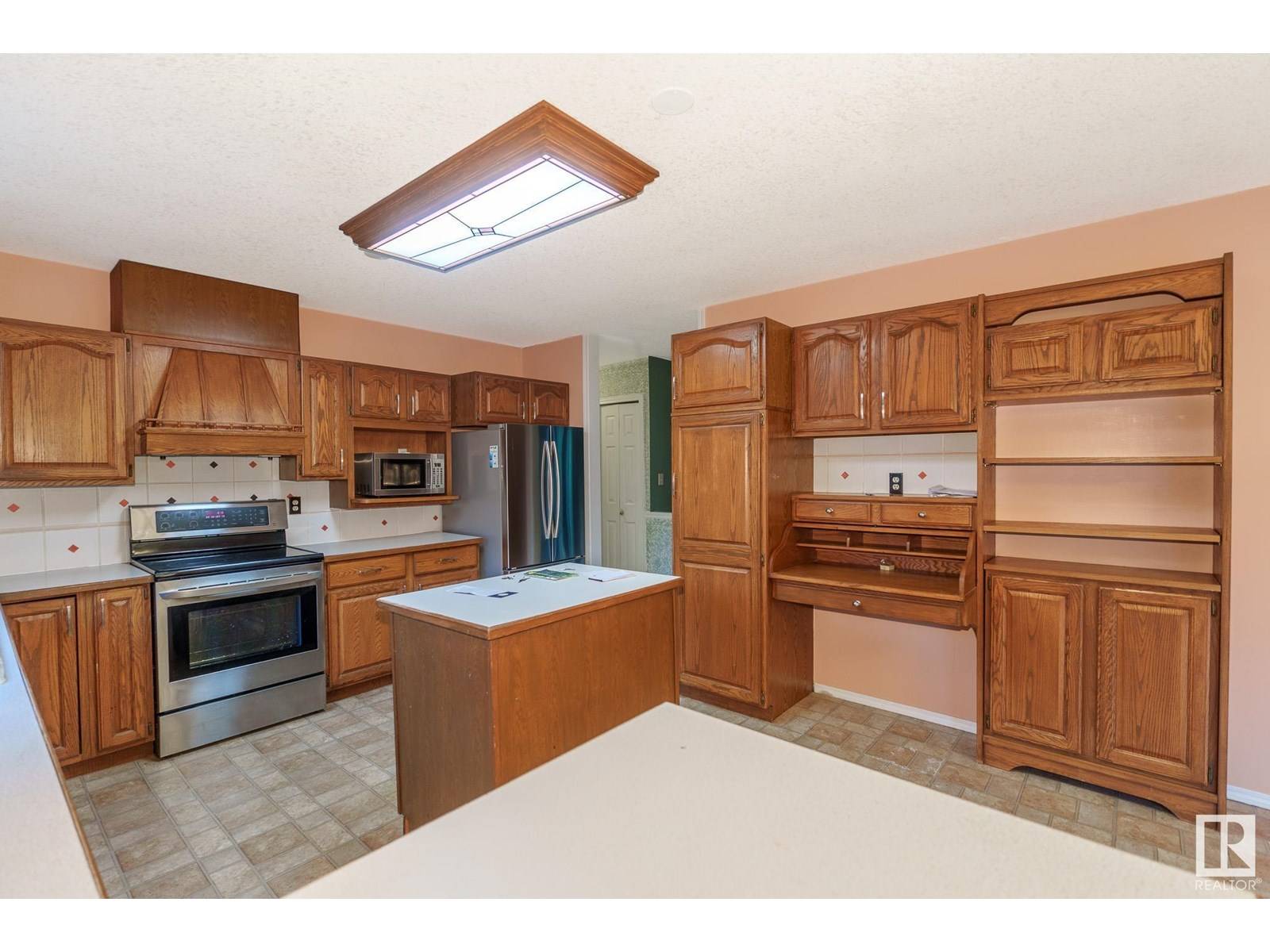 Rural Strathcona County, AB T8C1G9,#194 51112 RGE ROAD 222