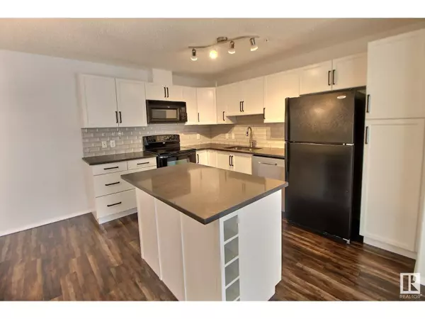 Edmonton, AB T6V0B4,#228 16035 132 ST NW
