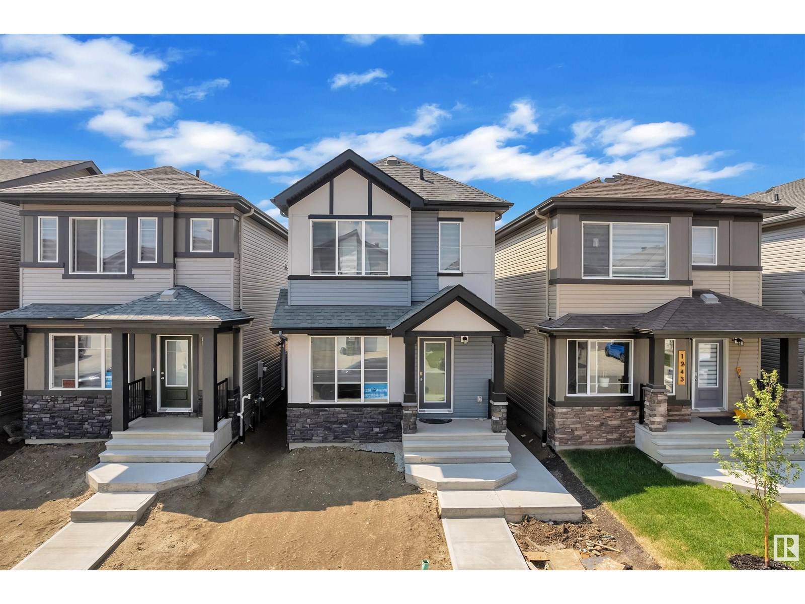1239 16 AV NW, Edmonton, AB T5J3S9