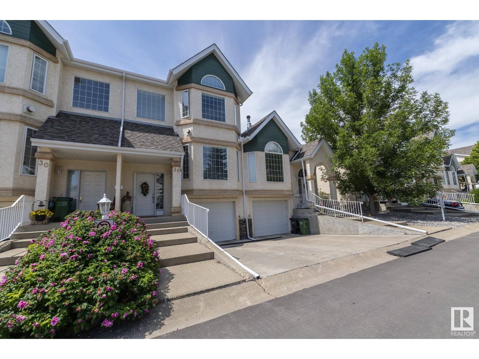 Edmonton, AB T6J7B7,#31 11717 9B AV NW