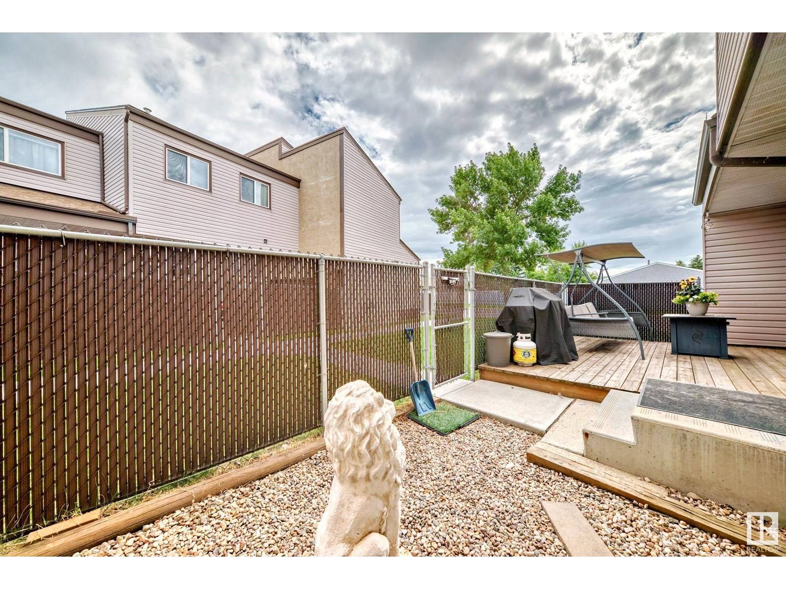 Edmonton, AB T5Y1X4,14622 25 ST NW