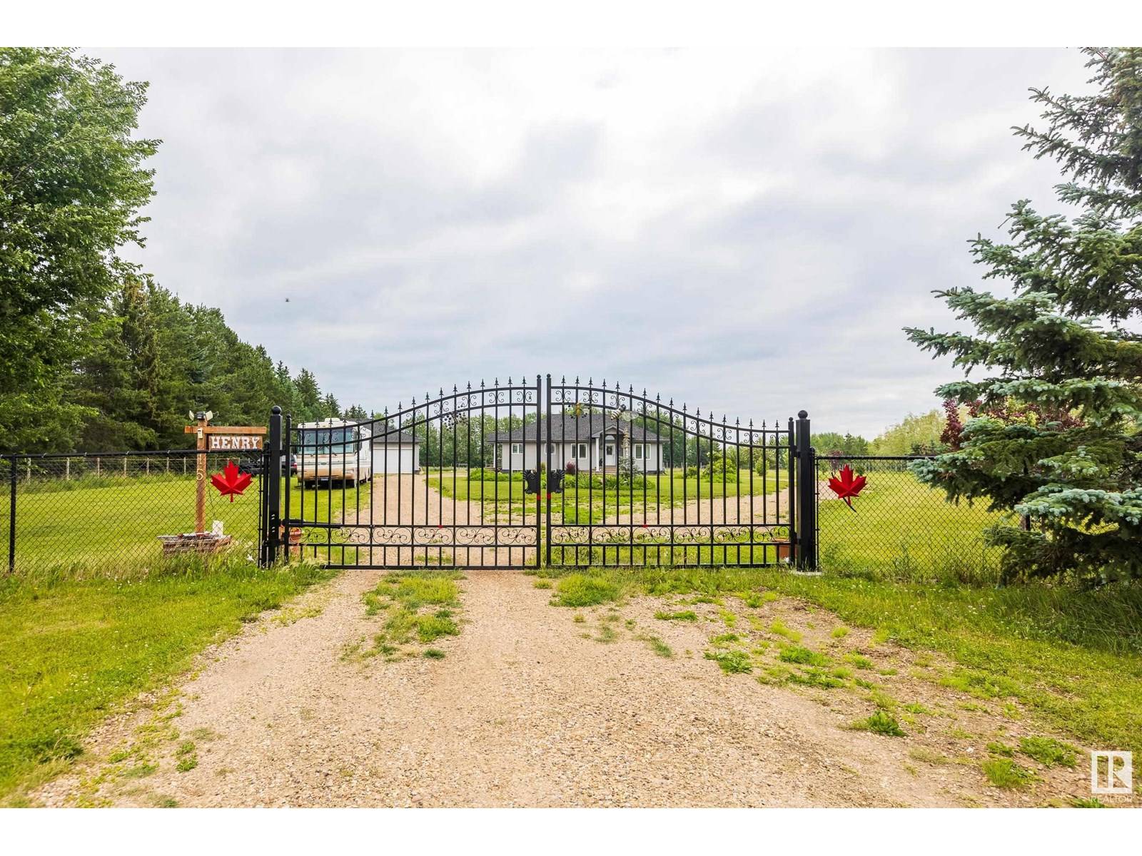 Rural Sturgeon County, AB T8R0K3,#15 55121 RGE ROAD 10