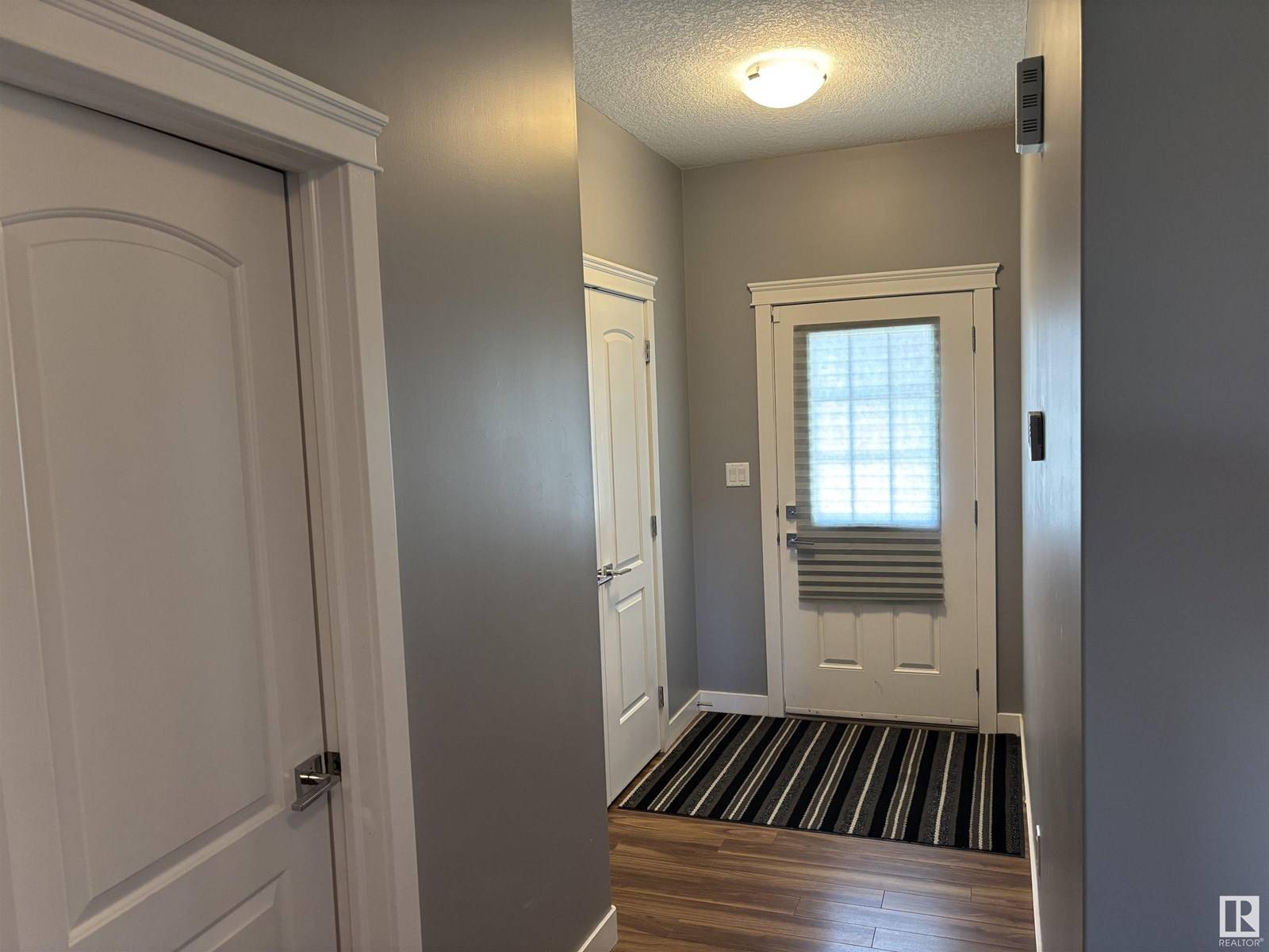 Edmonton, AB T6W2Y4,6694 Cardinal RD SW
