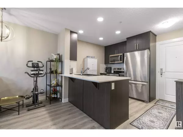 Edmonton, AB T6T2J5,#101 1506 TAMARACK BV NW