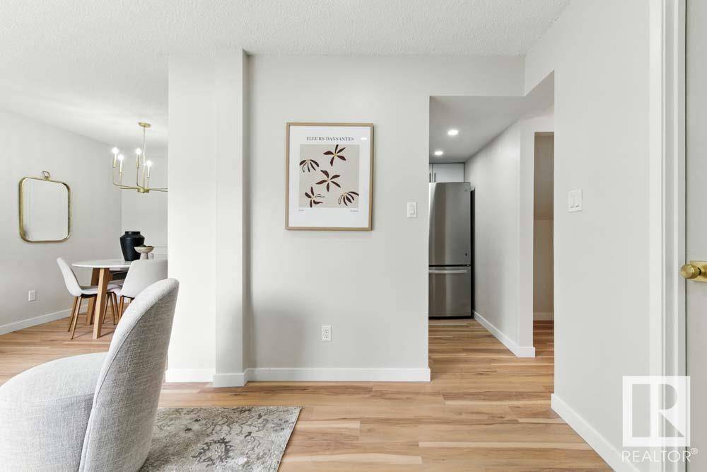 Edmonton, AB T5W4R7,#210 2908 116A AV NW