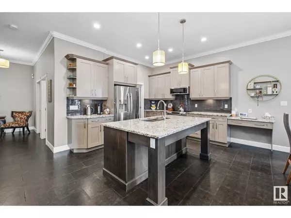 Edmonton, AB T6W0Z3,413 CHAPPELLE DR SW SW