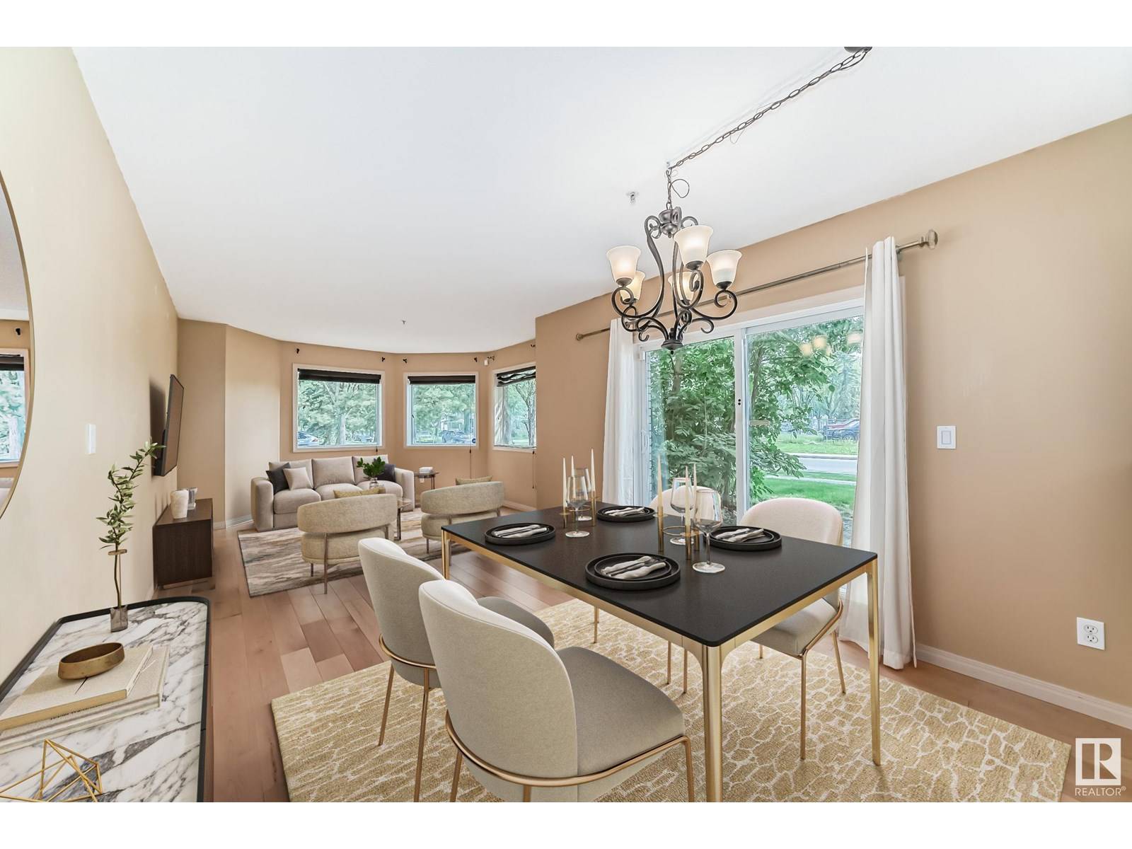 #101 11408 108 AV NW, Edmonton, AB T5H4R5