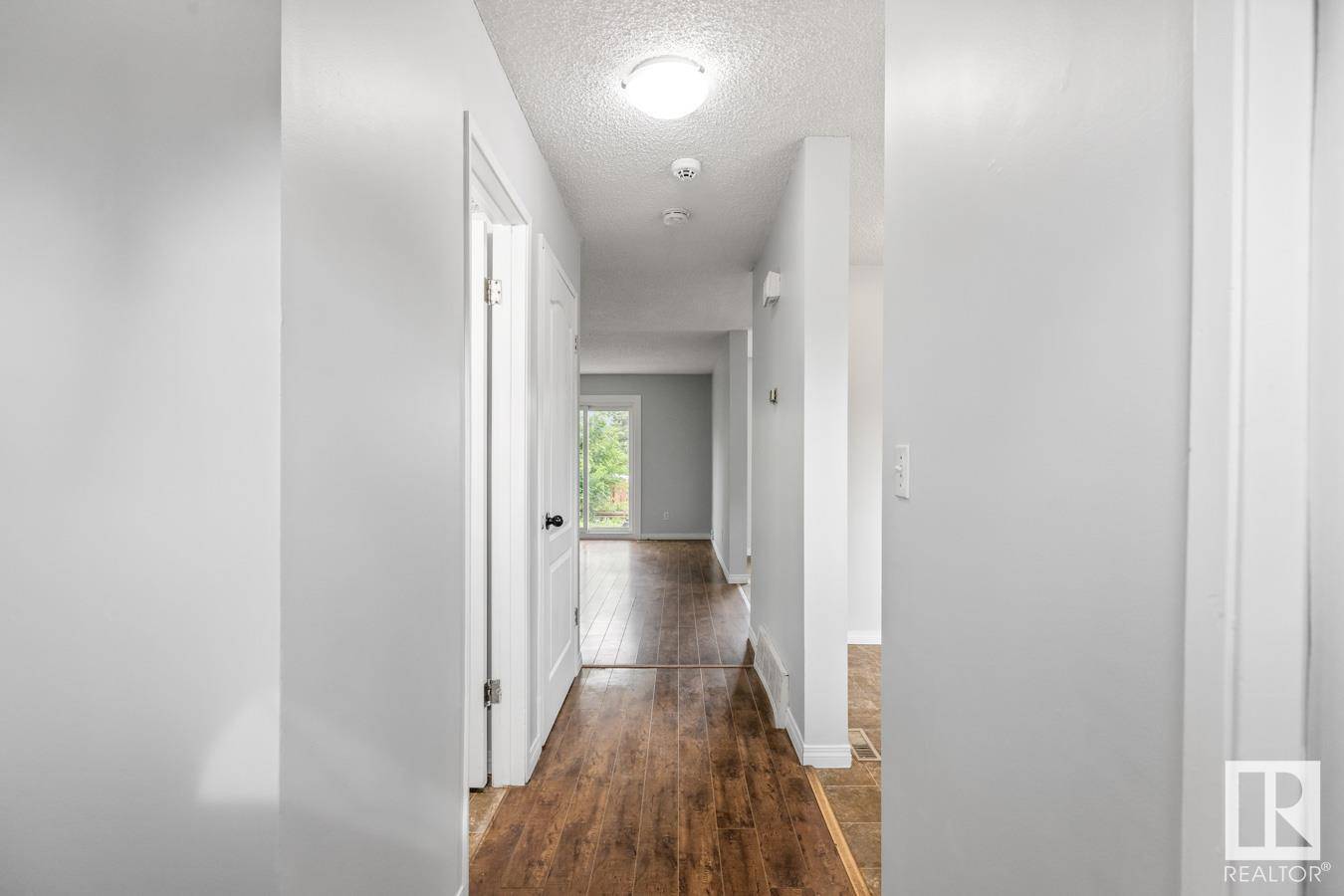 Edmonton, AB T5Y1N1,14293 23 ST NW