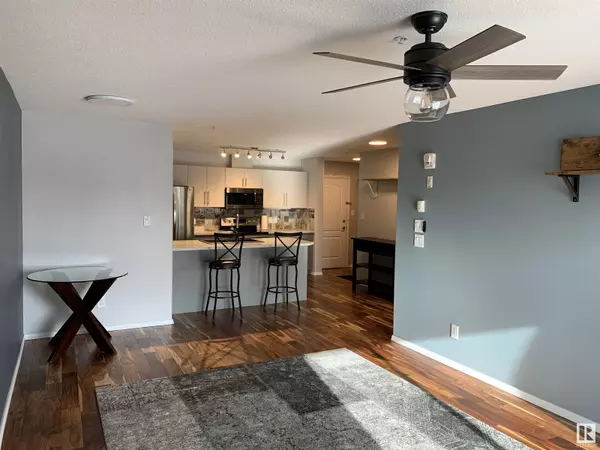 Edmonton, AB T5A5H2,#230 592 HOOKE RD NW
