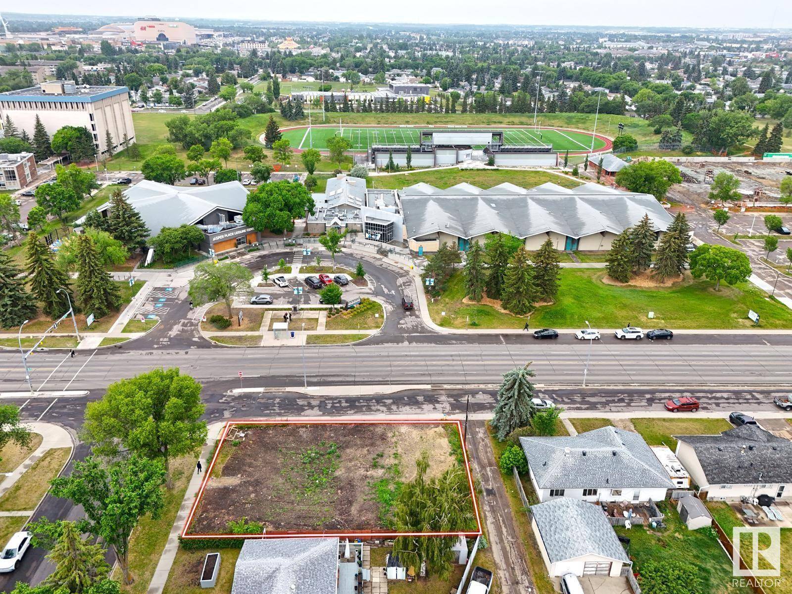 16222 92 AV NW, Edmonton, AB T5R5C6