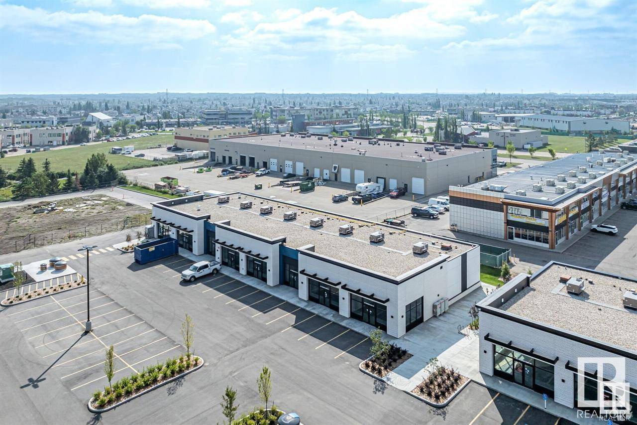 Edmonton, AB T6X3B9,319 PARSONS RD SW