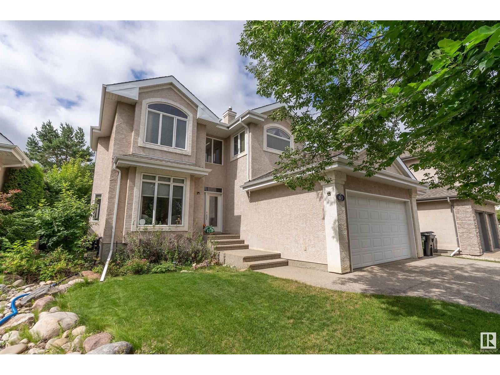 Edmonton, AB T6R3C4,613 TODD LI NW