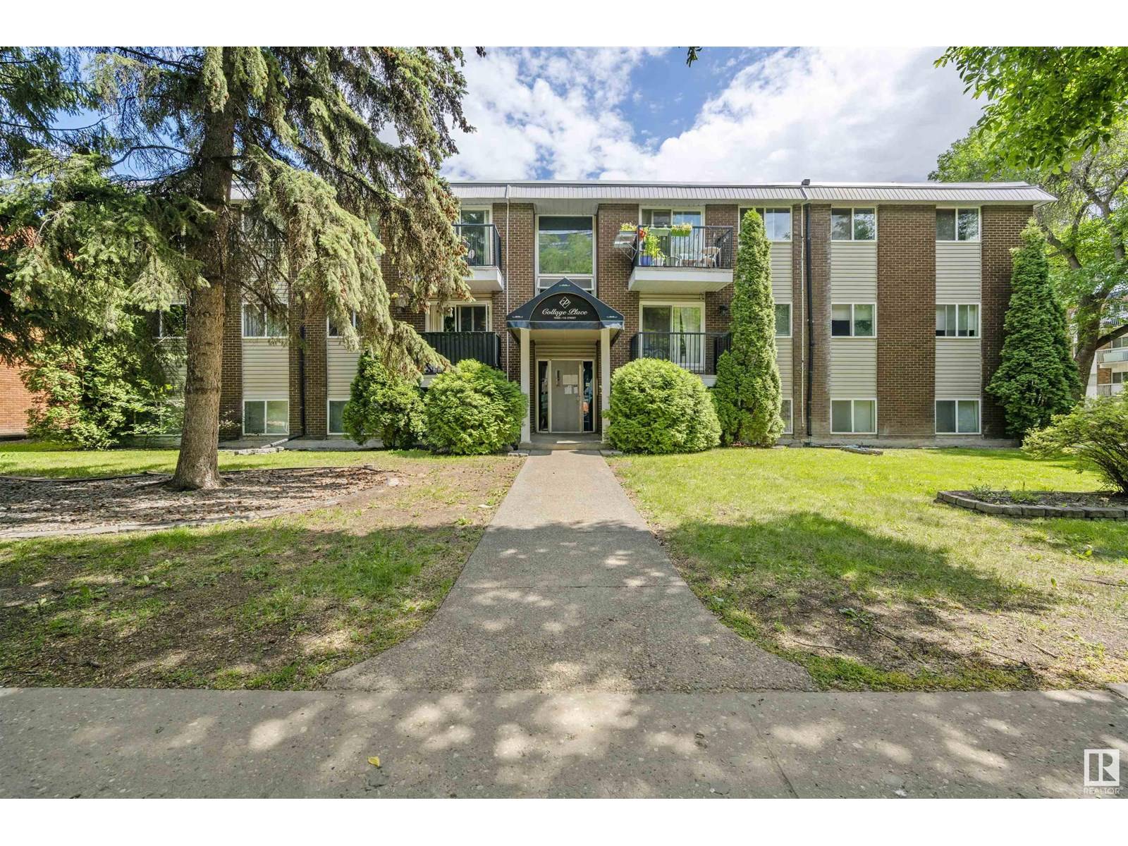 #303 10305 116 ST NW, Edmonton, AB T5K1W5