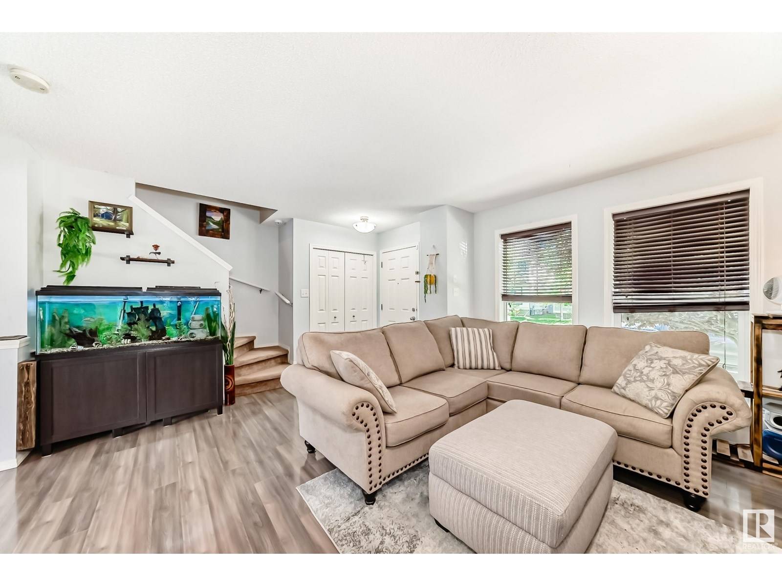 Edmonton, AB T6M0J9,6024 213 ST NW