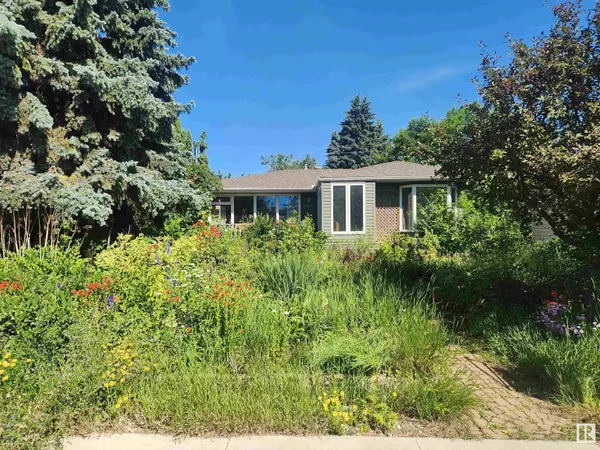 Edmonton, AB T6G0A8,11614 71 AV NW