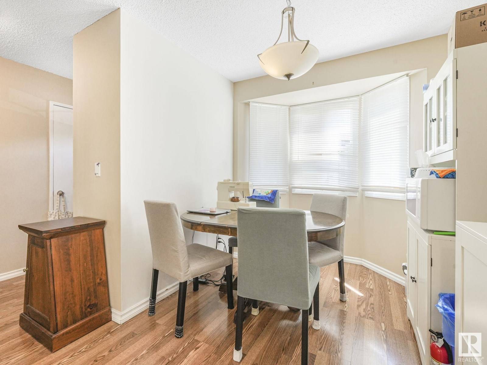 Edmonton, AB T6J5H1,#59 10453 20 AV NW