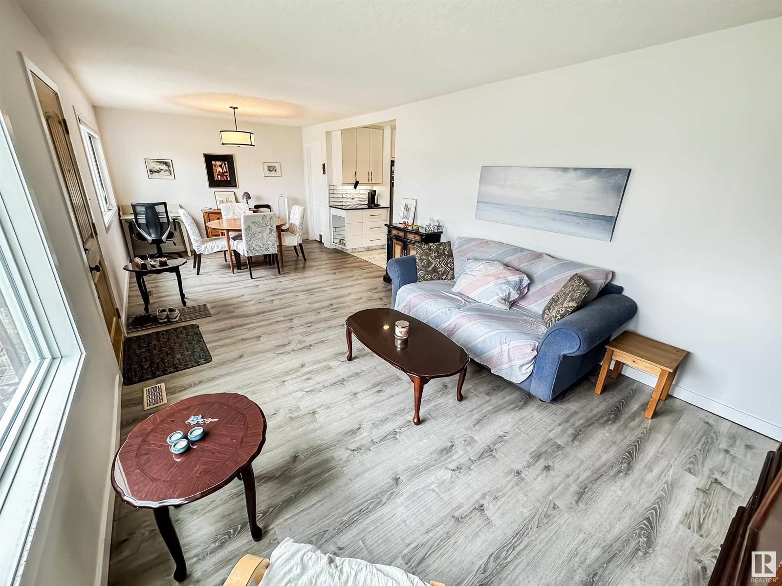 Edmonton, AB T5P3M5,10556 162 ST NW