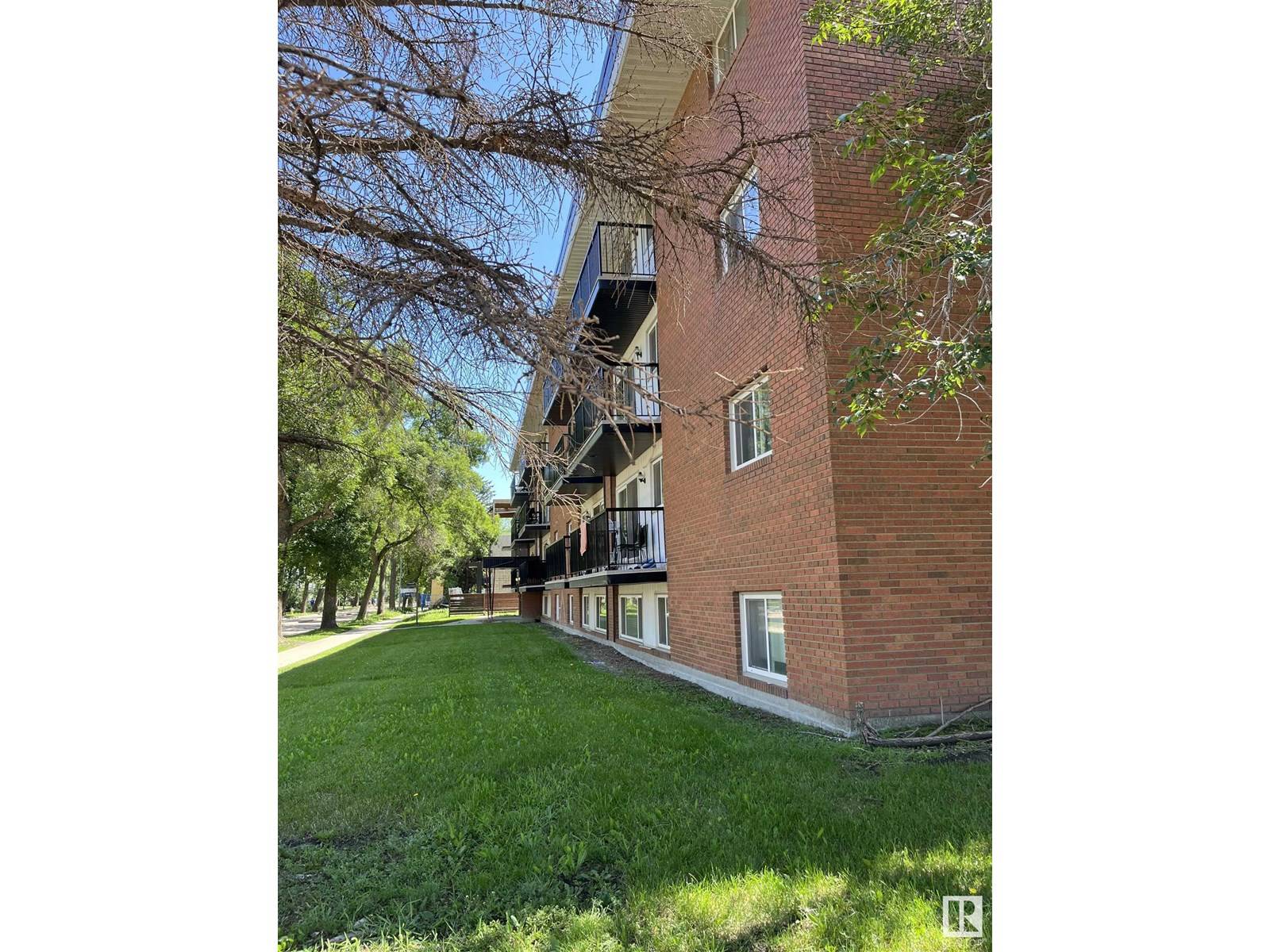 Edmonton, AB T6E2C5,#201 10149 83 AV NW