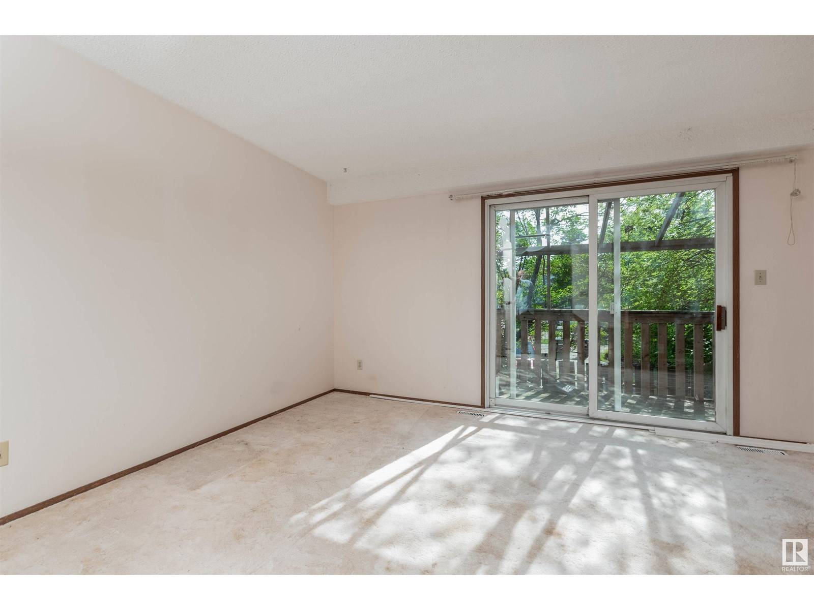 Leduc, AB T9E5Y4,#4 4513 48 ST