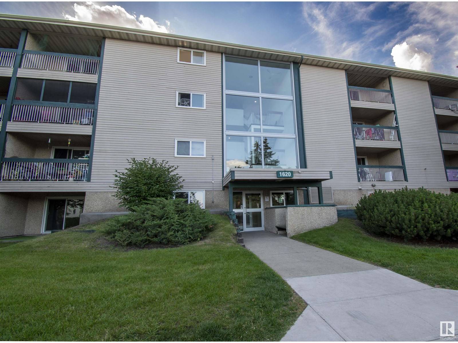 #309 1620 48 ST NW, Edmonton, AB T6L5P1