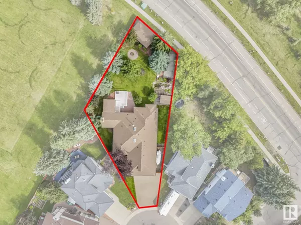 Edmonton, AB T6J6K4,1820 BEARSPAW DR W NW