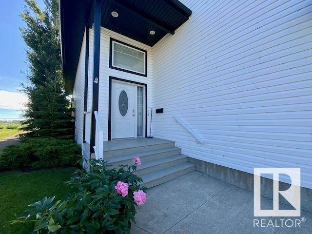 Wetaskiwin, AB T9A3T1,5311 42 ST