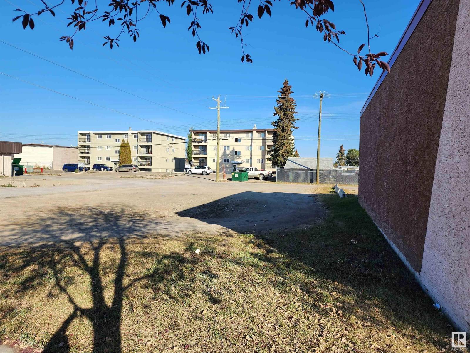 Drayton Valley, AB T7A1S9,5212 52 AV