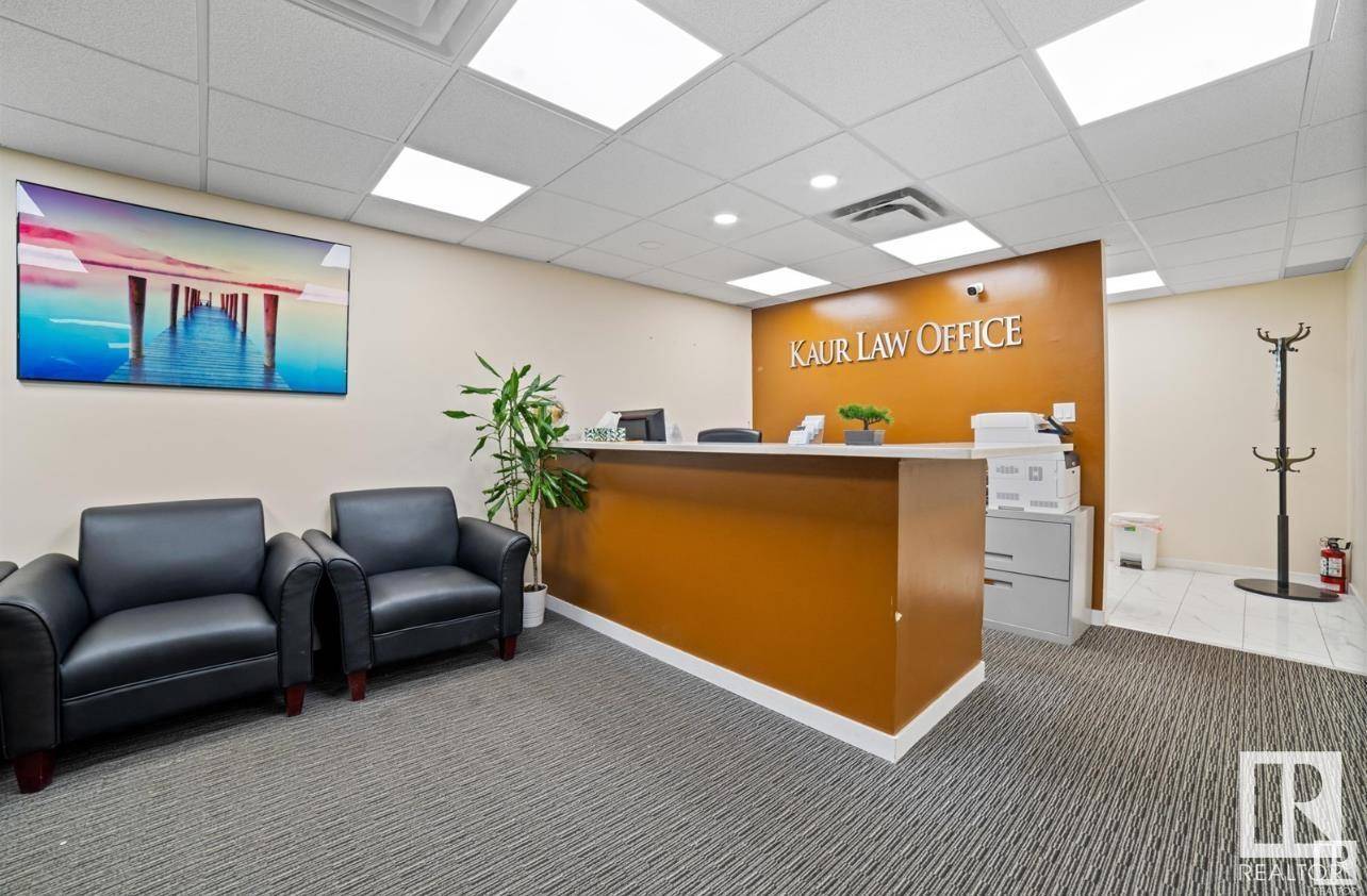 Edmonton, AB T6E5Y1,#201 9129 35 AV NW