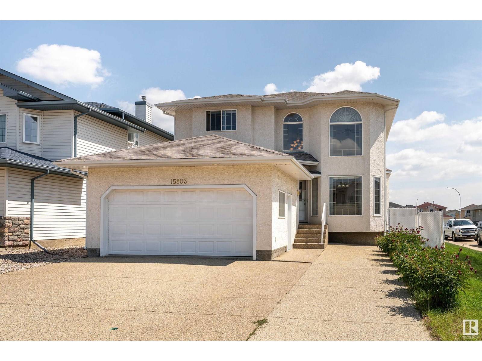 15803 91 ST NW, Edmonton, AB T5Z3G3