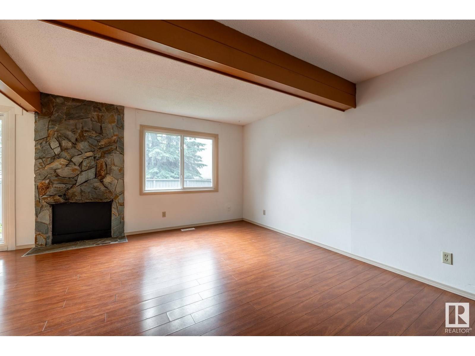Edmonton, AB T5T2K7,535 WILLOW CO NW