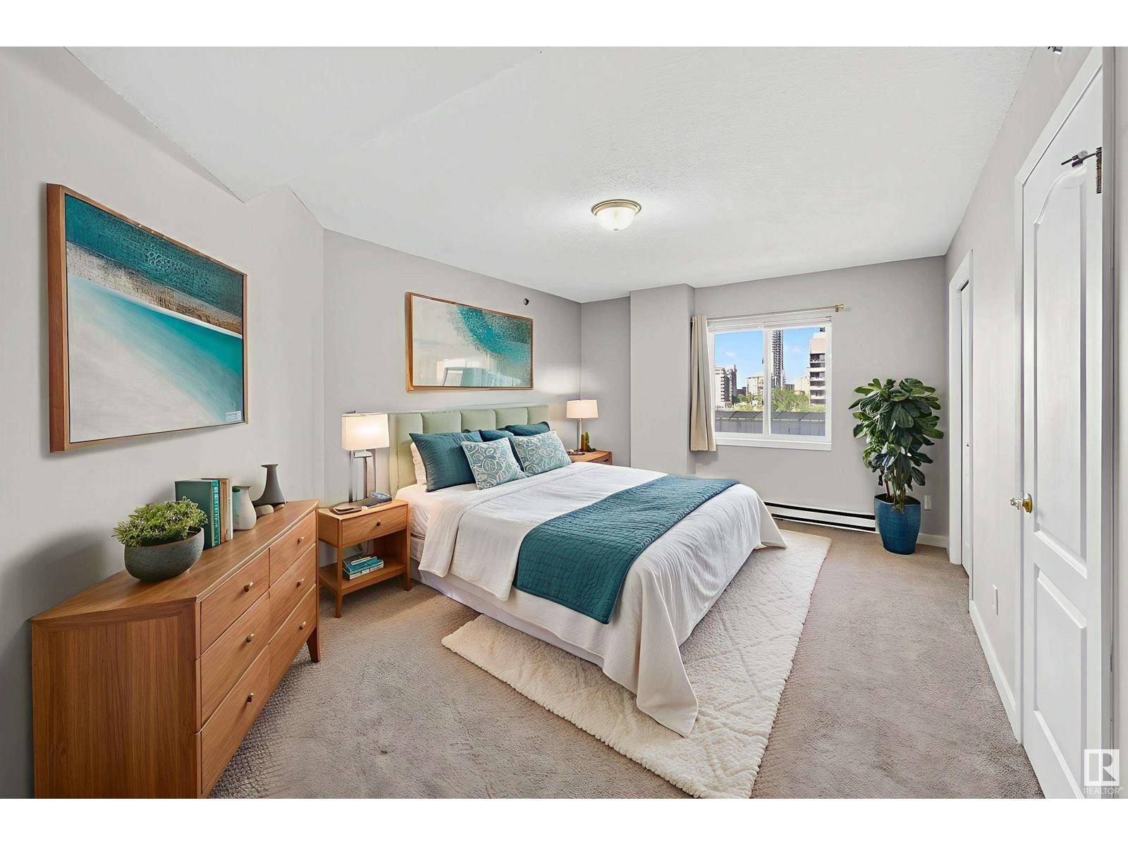 Edmonton, AB T5K2S6,#604 10130 114 ST NW