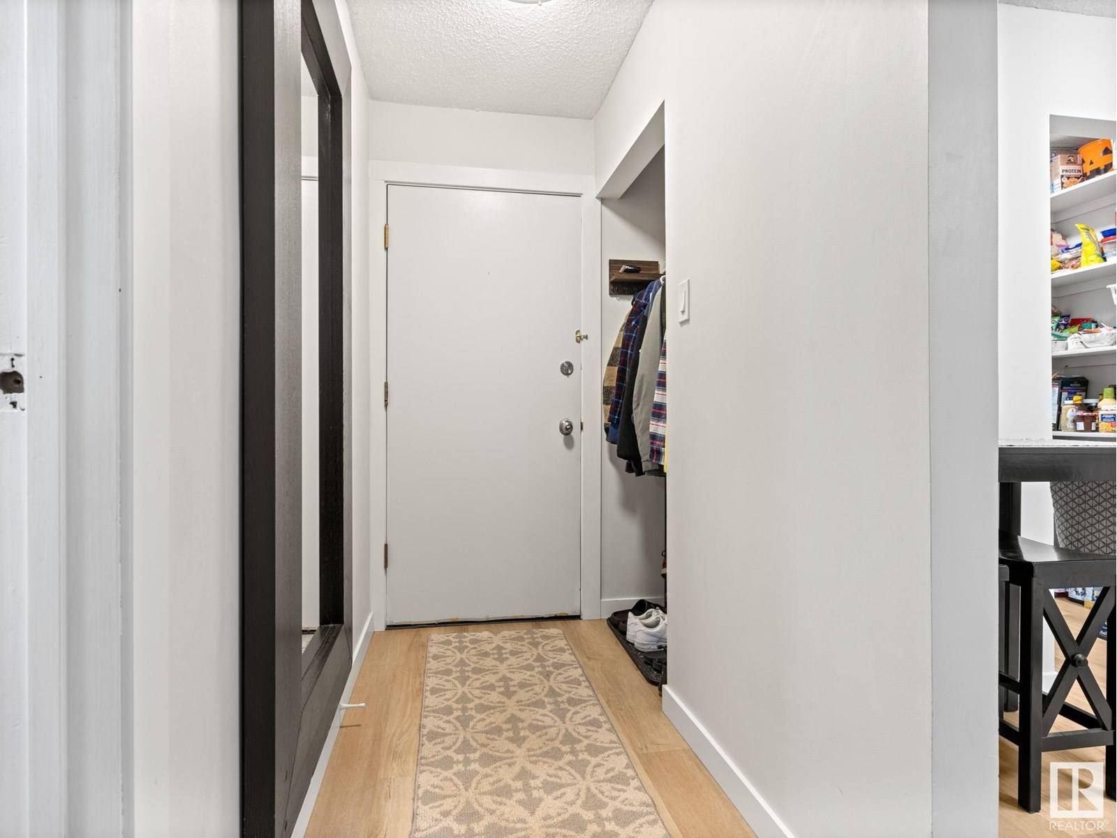 Edmonton, AB T6J4E2,#219 2323 119 ST NW