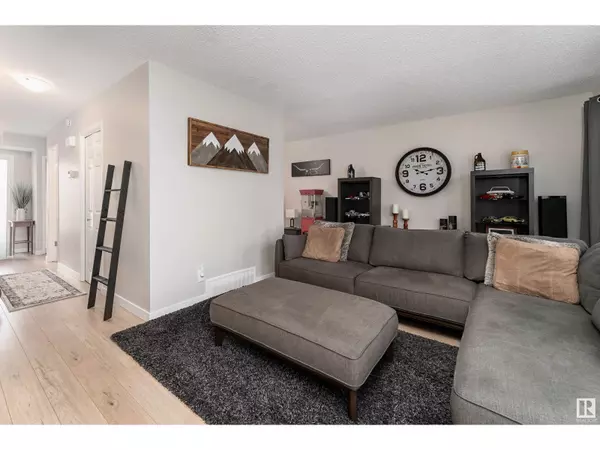 Spruce Grove, AB T7X1A8,#142 87 BROOKWOOD DR