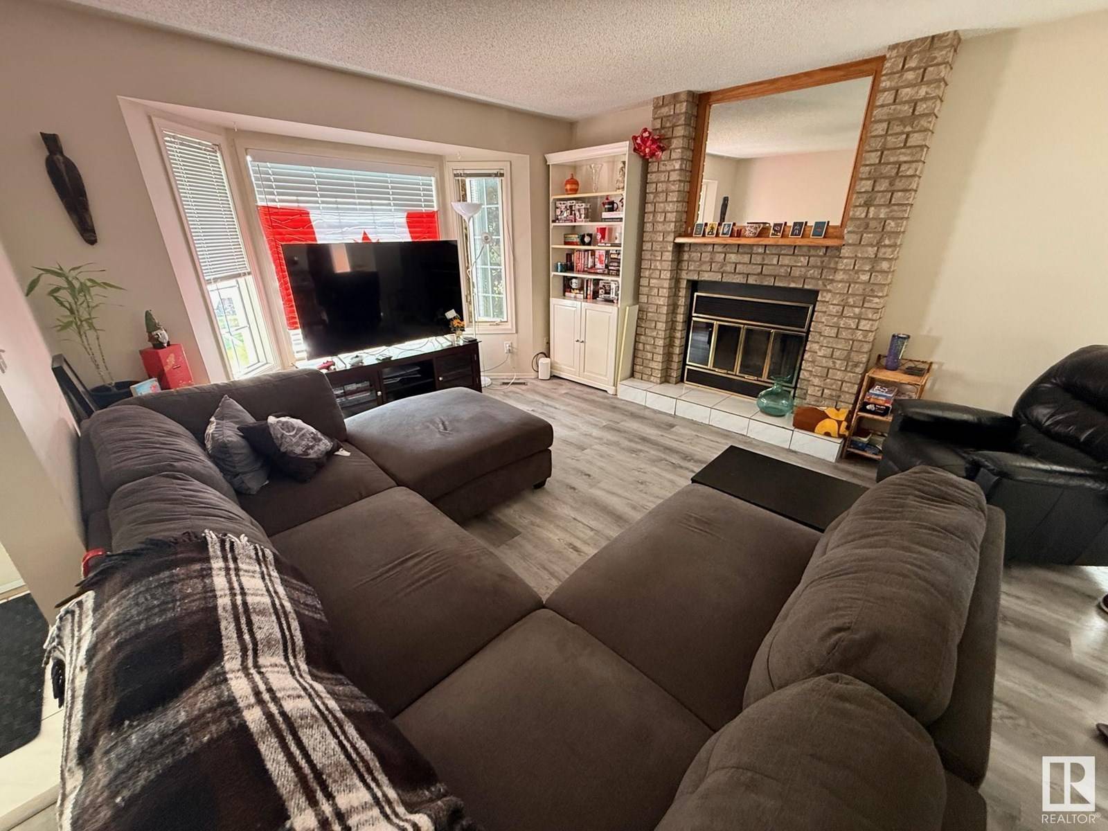 Sherwood Park, AB T8H1N2,20 CHEYENNE CR