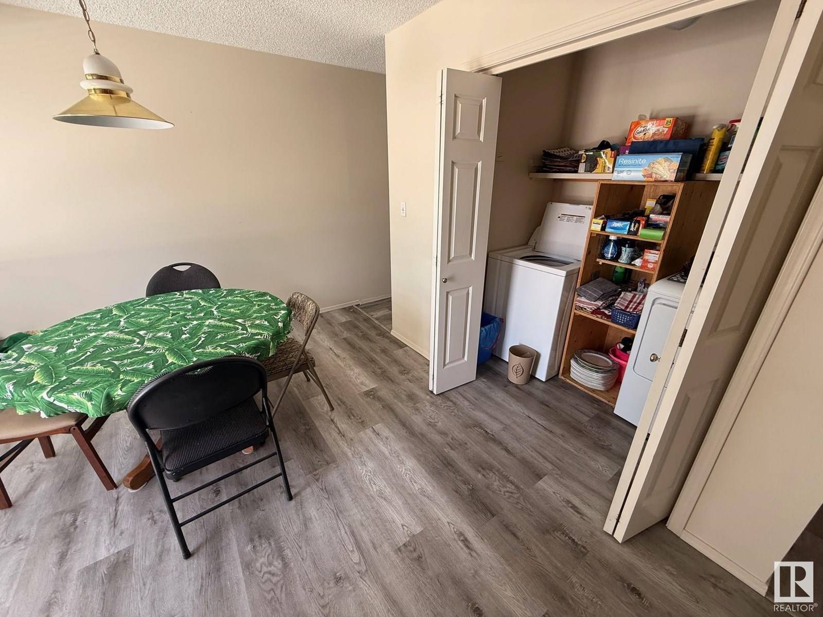 Sherwood Park, AB T8H1N2,20 CHEYENNE CR