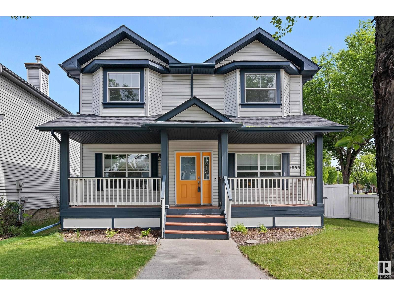 Edmonton, AB T5R2W5,1853 TOMLINSON WY NW