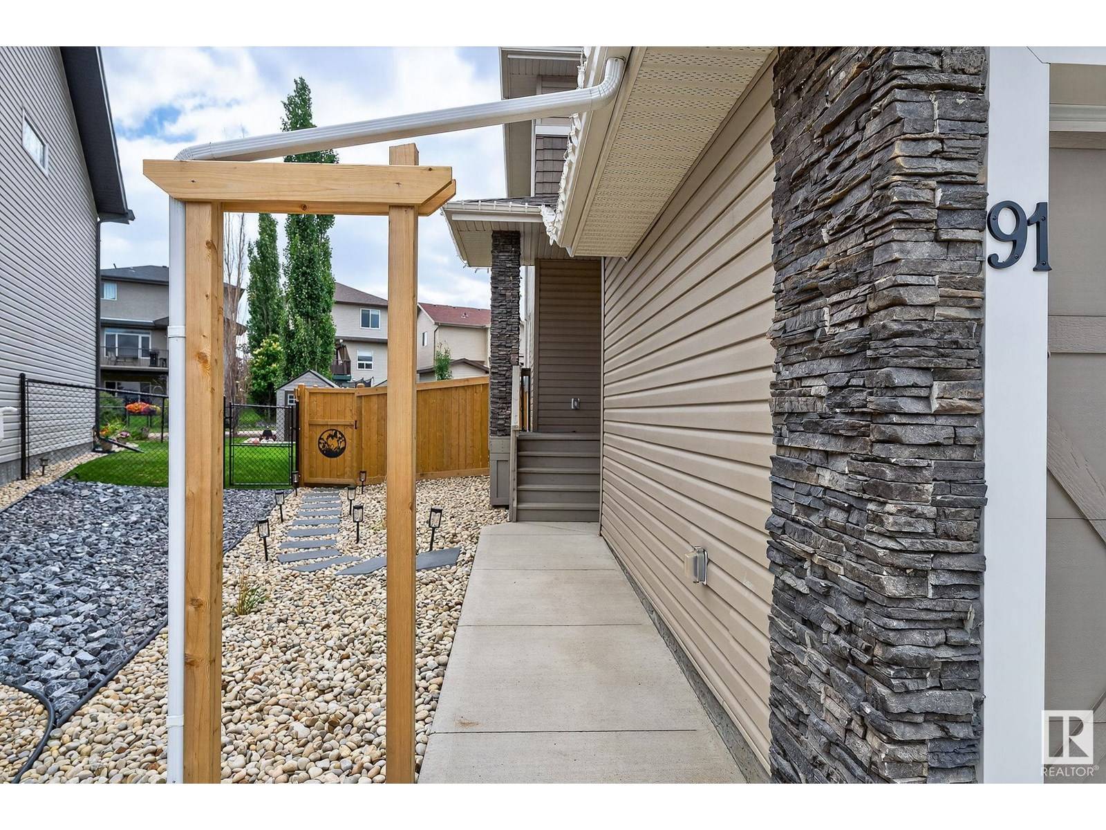 Spruce Grove, AB T7X0J9,91 SPRUCE GARDENS CR
