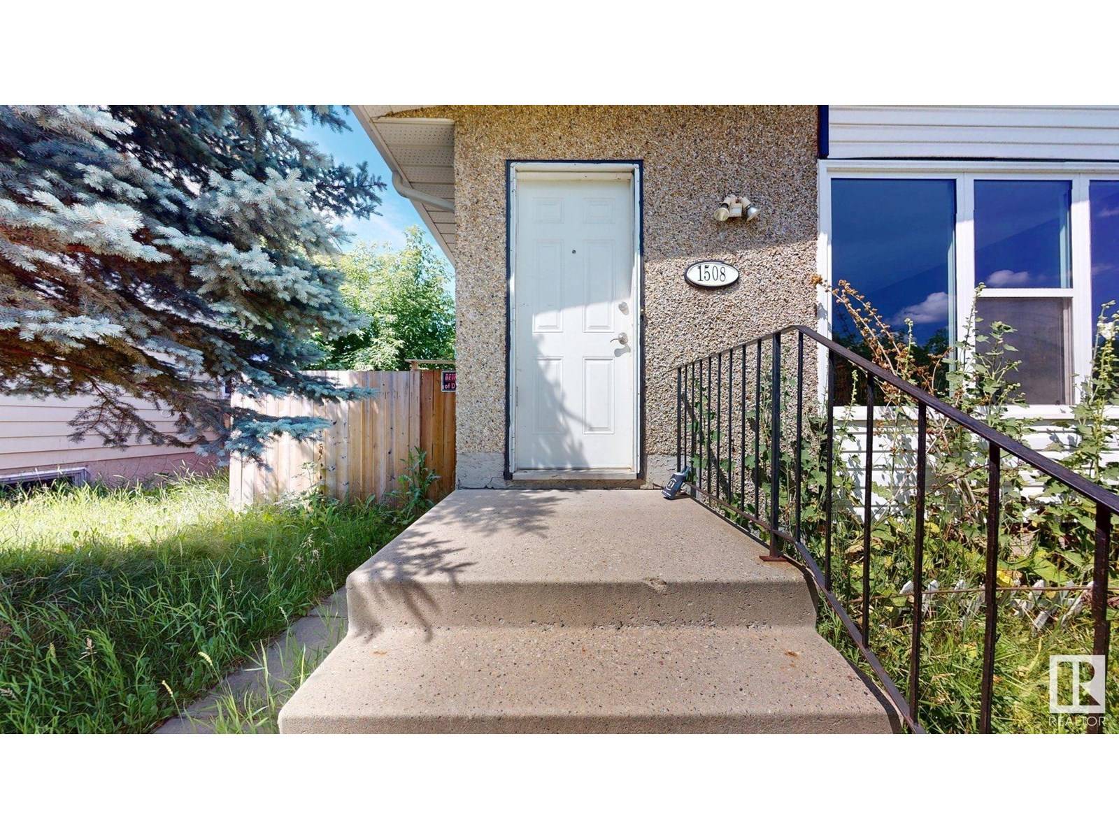 1508 62 ST NW, Edmonton, AB T6L1S8