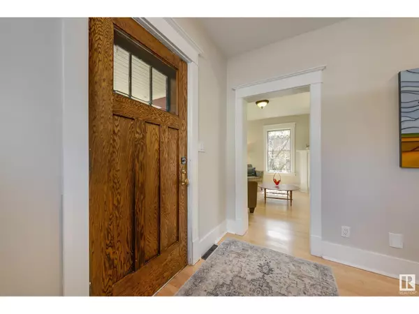 Edmonton, AB T5W4K1,11118 65 ST NW
