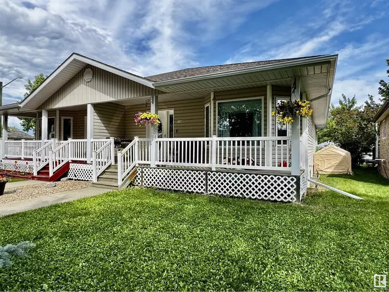 4749 47A AV, Drayton Valley, AB T7A0A8
