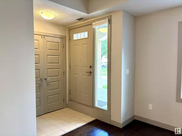 Edmonton, AB T6H0X7,#114 10510 56 AV NW